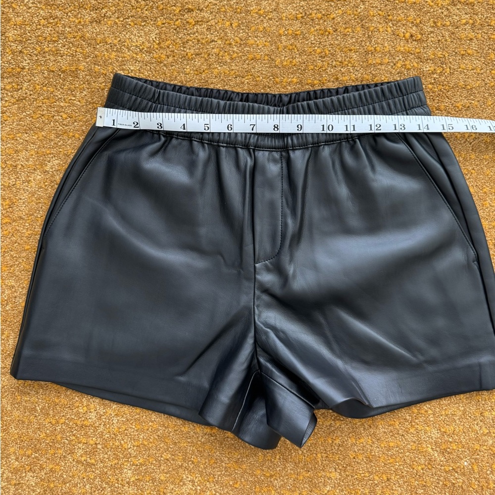Mango MNG Faux Leather Mid Rise Black Shorts US S - Picture 6 of 11